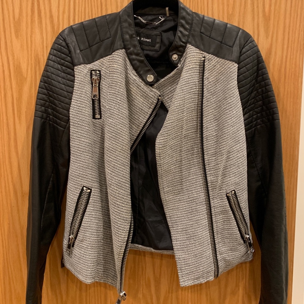 Sporty leather jacket